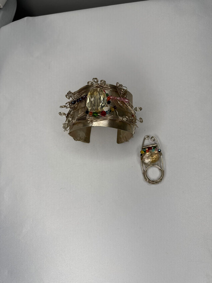 Sterling silver with Quartz & Swarovski-set