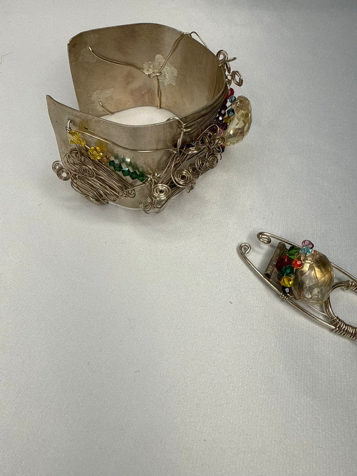 Sterling silver with Quartz & Swarovski-set